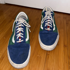 Men’s Size 10/11 Women’s VANS Old Skool Yacht Club 2018. Pre-owned, Lightly Used